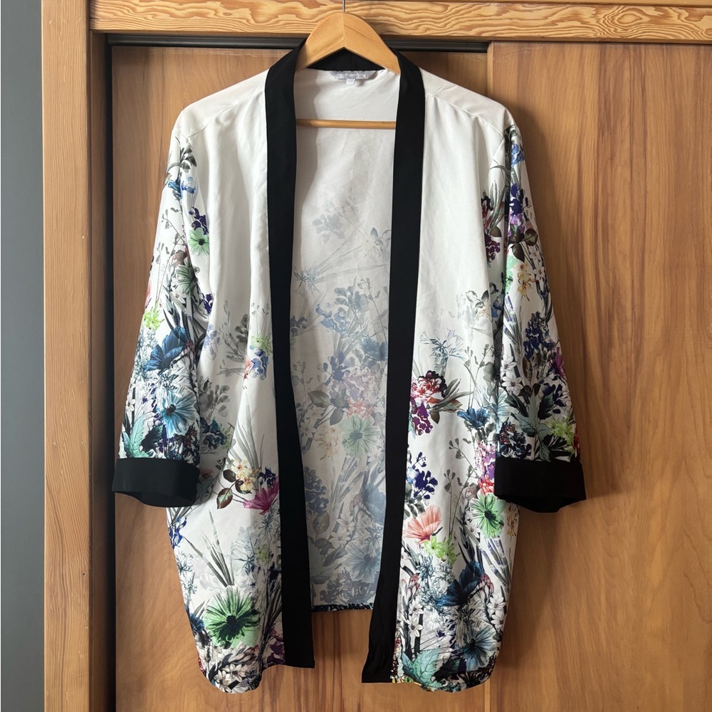 Red Herring White Floral Tuxedo Cover Up 18, Flower Kimono, Lightweight Cardigan